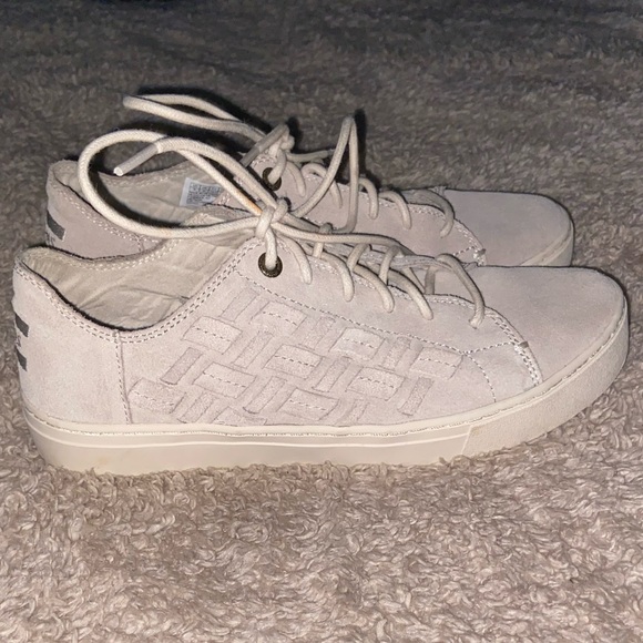 TOMS - Picture 4 of 6